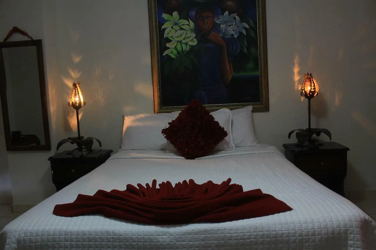 La Canovienne Hotel Petionville