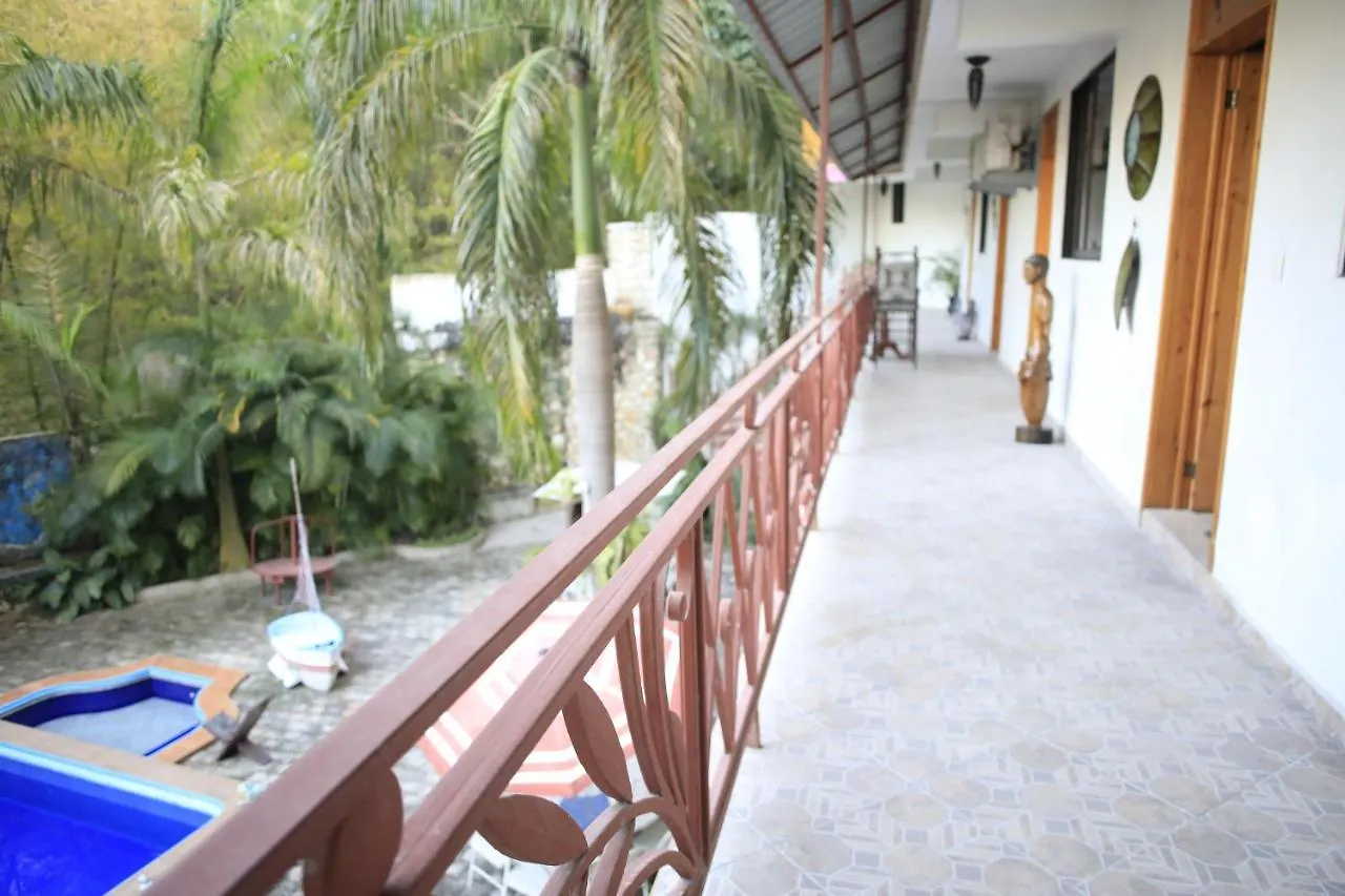 La Canovienne Hotel Petionville 0*,  Haiti