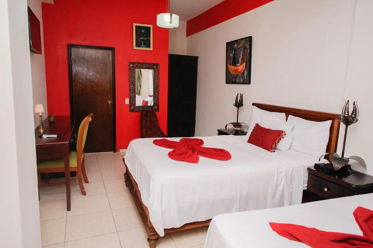 La Canovienne Hotel Petionville