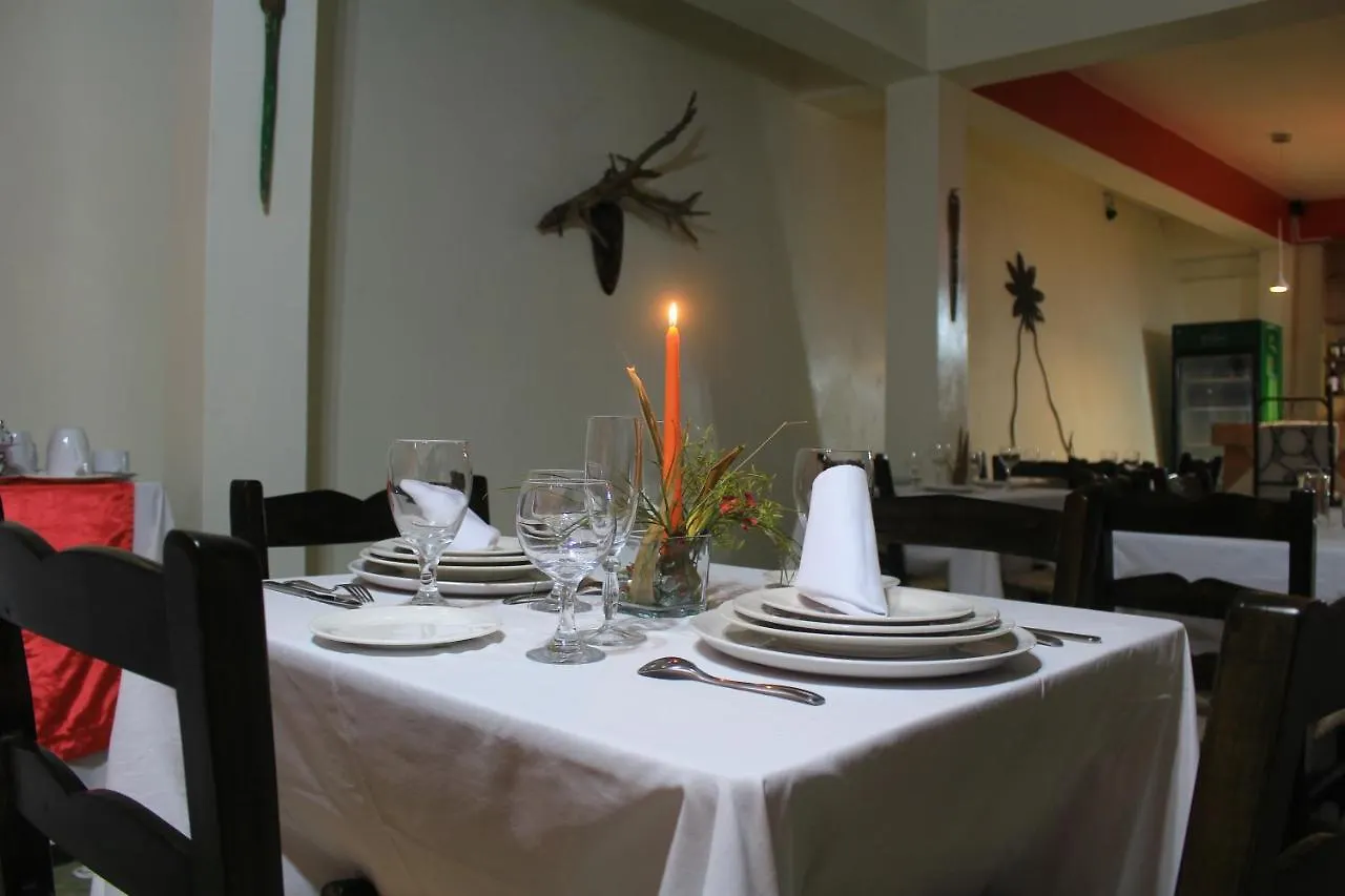 La Canovienne Hotel Petionville