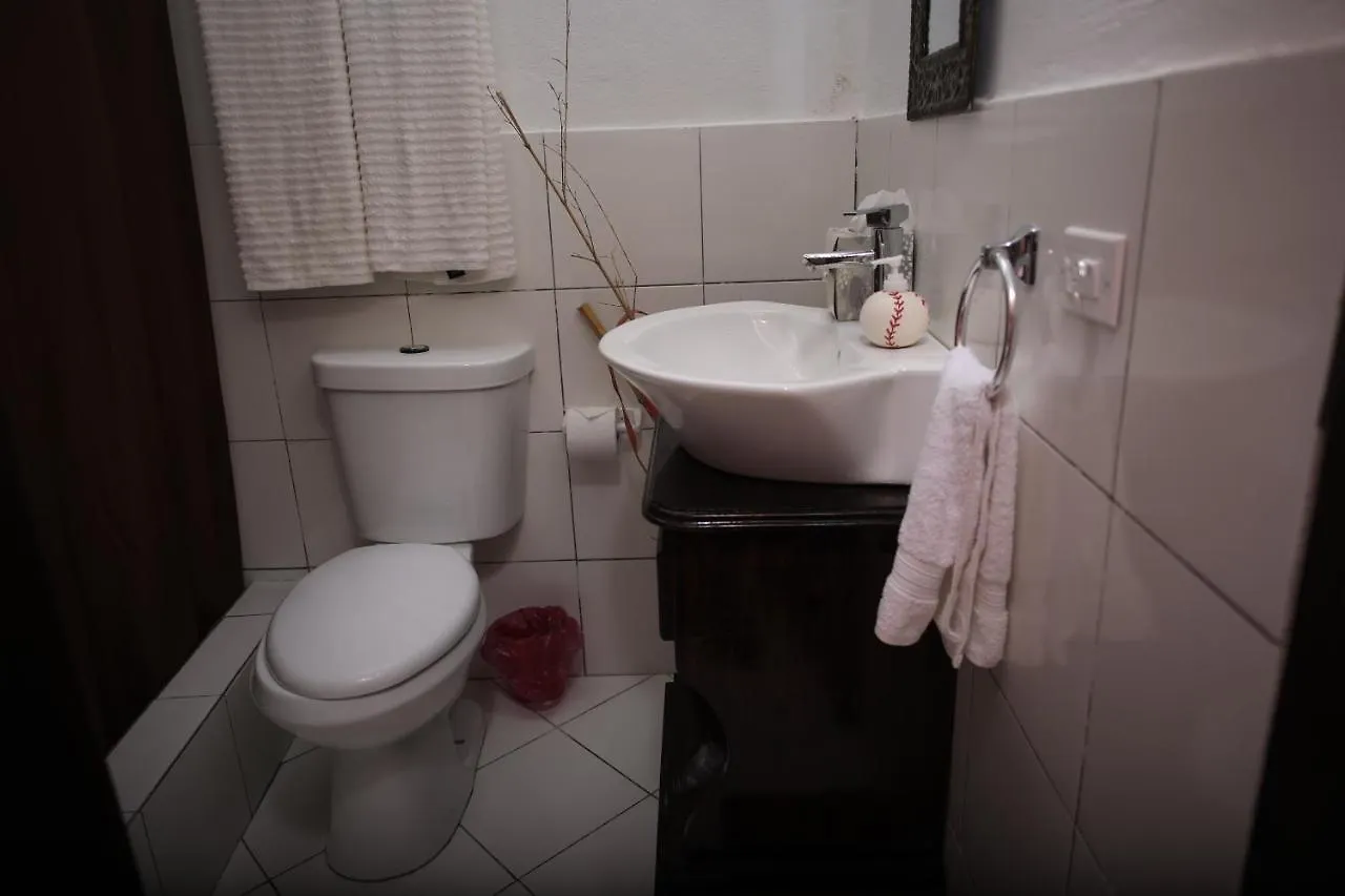 La Canovienne Hotel Petionville