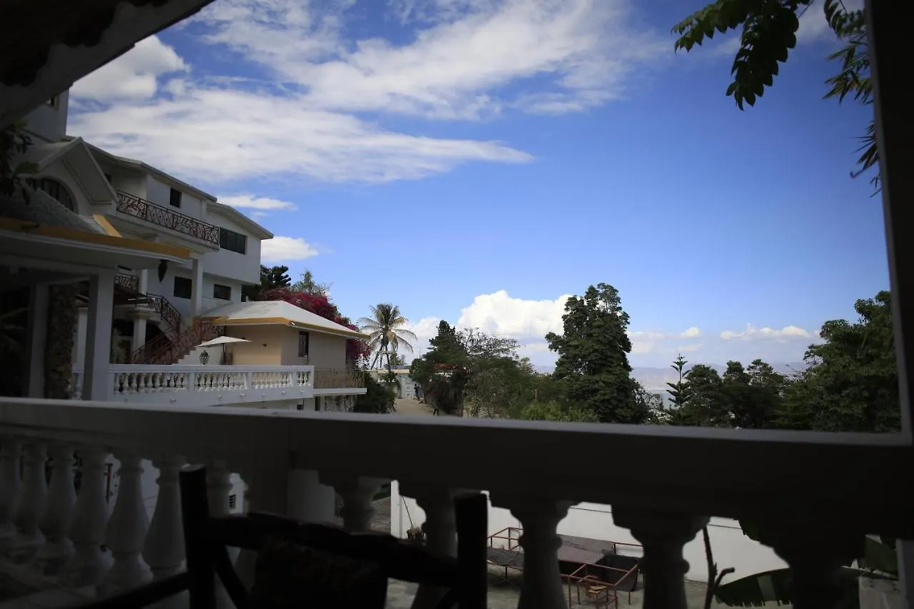 La Canovienne Hotel Petionville 0*,  Haiti
